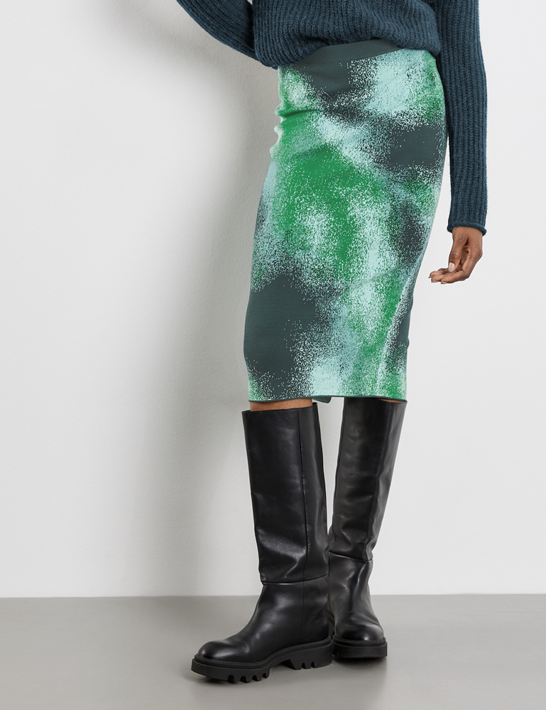 Falda tubo estampado minimalista Gerry Weber en moda para mujer gus gus boutique. Moda de calle para señoras. Faldas Gerry Weber online.