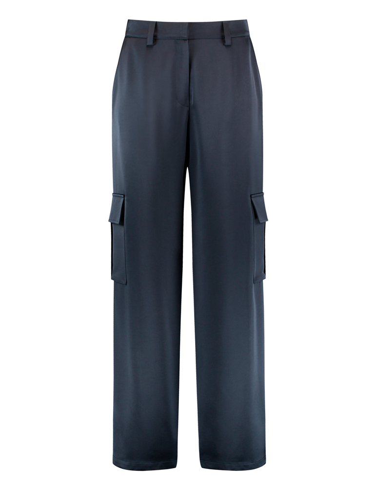 Pantalón cargo marino satinado Gerry Weber en gus gus boutique moda calle para mujer. Comprar moda Gerry Weber en España.