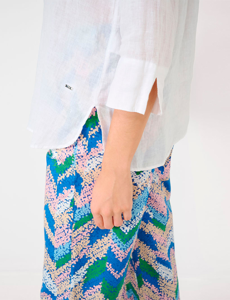 Camisa de lino manga francesa Brax en moda joven gus gus boutique sant feliu. Moda de calle para mujeres. Moda sostenible online.