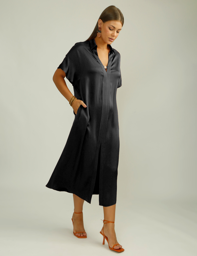 Vestido camisero satinado en negro AC de ALBA CONDE en Gus Gus Boutique moda mujer. Comprar Alba Conde, moda mujer hecha en España.