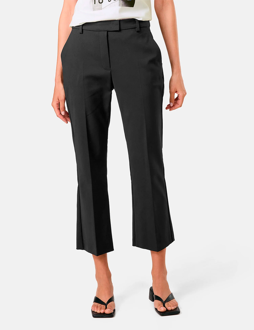 Pantalón negro de vestir cropped Gerry Weber moda mujer en Gus Gus moda mujer multimarca, colección primavera-verano.