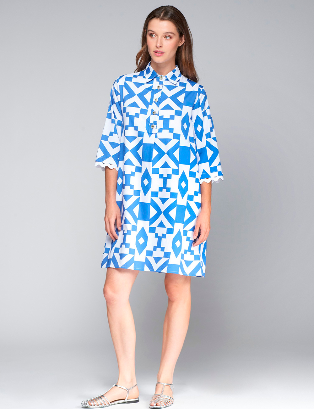 Vestido camisero maxi geo Vilagallo moda joven hecha en Expaña, en gus gus boutique moda mujer multimarca, colección primavera-verano.