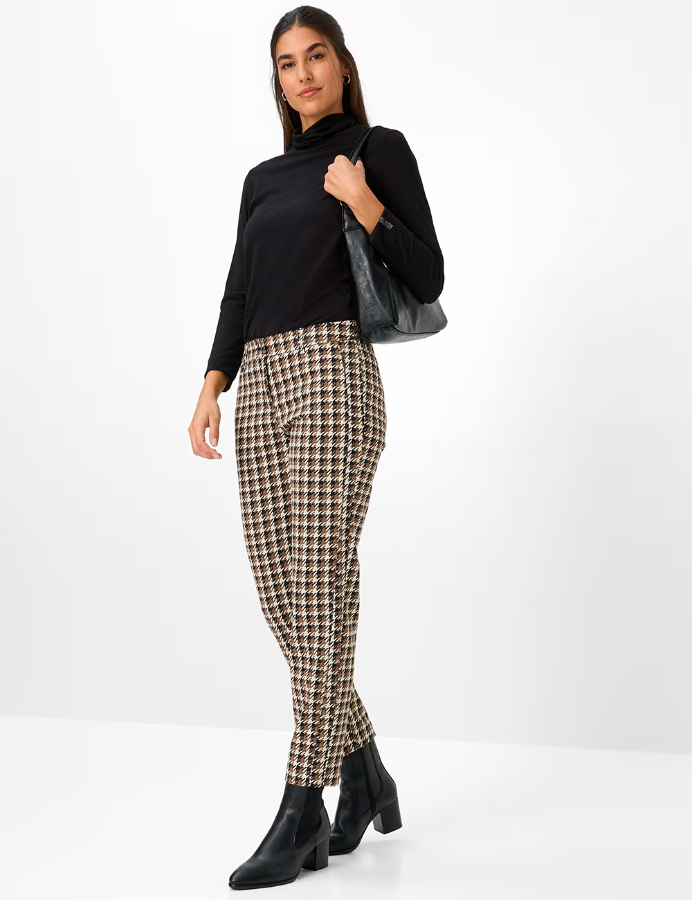 Pantalón tobillero pata de gallo Brax moda mujer en Gus Gus Boutique moda mujer multimarca, hecha en EU, colección otoño-invierno 2025-26