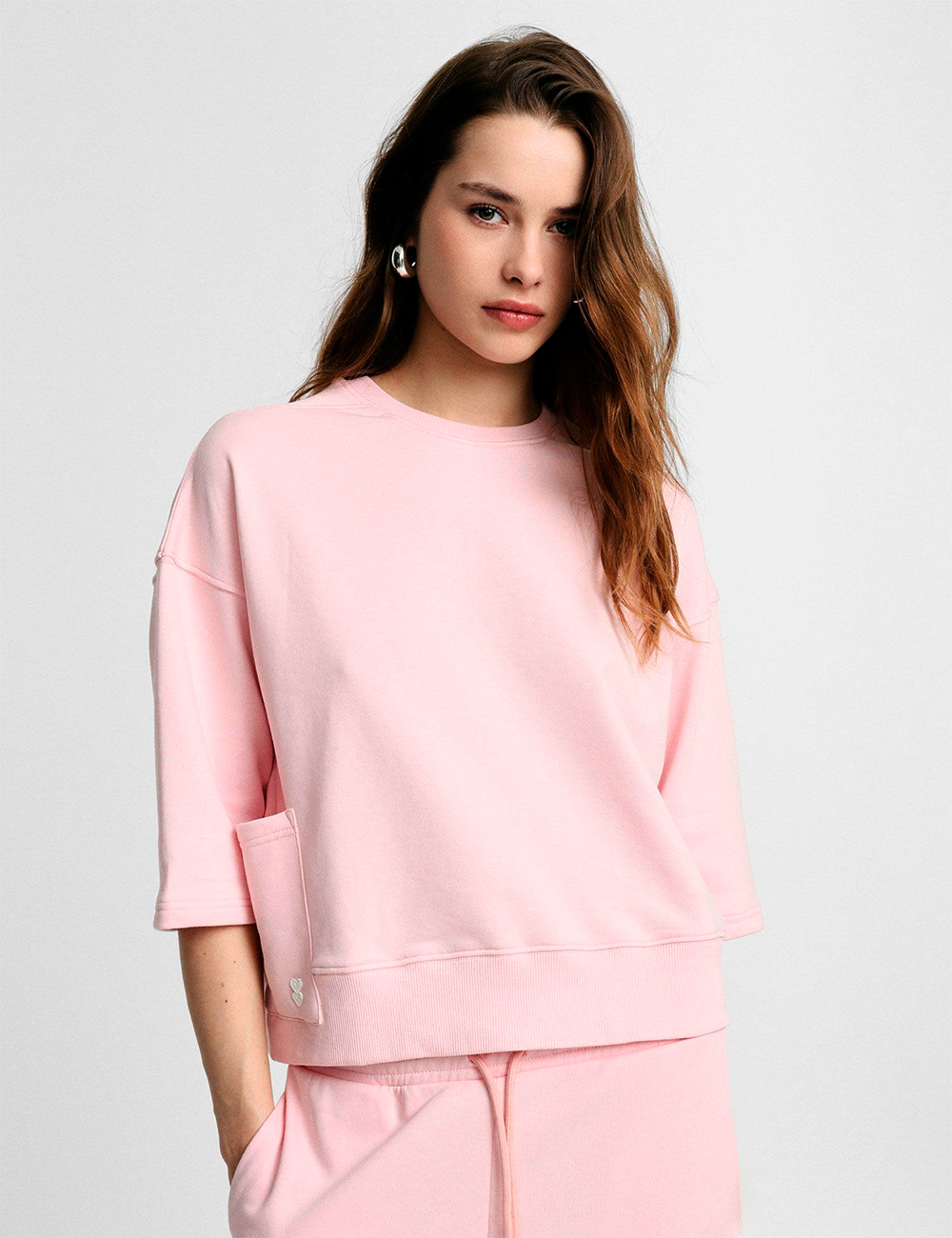 Sudadera ligera manga francesa Please Fashion moda joven en Gus Gus Boutique moda mujer multimarca, hecha en Italia, colección primavera 2026.