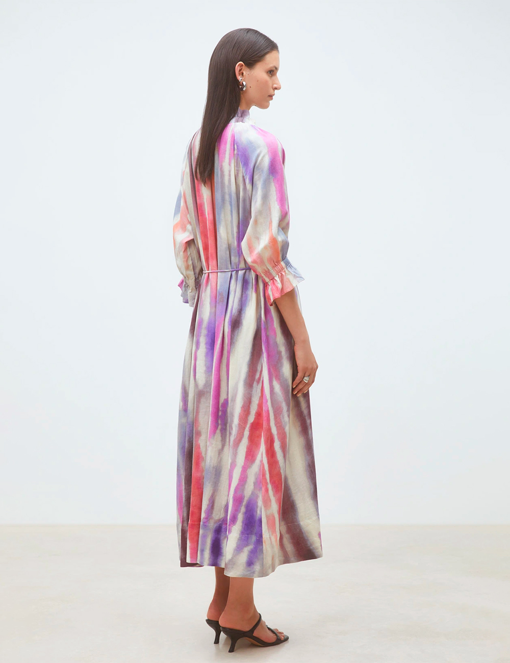 Vestido largo y vaporoso tie-dye Suncoo